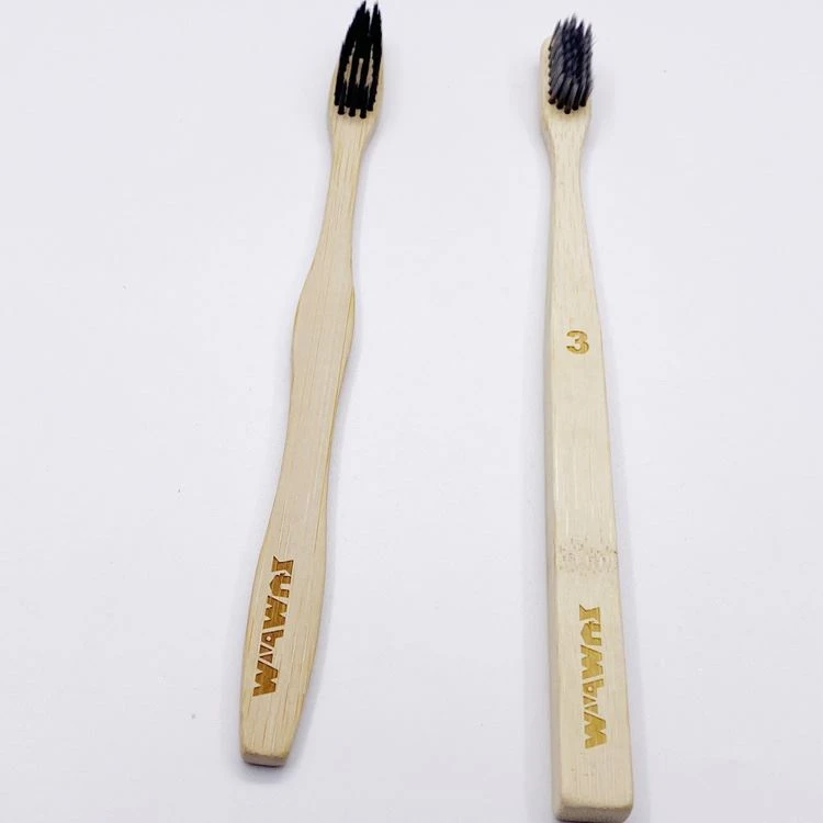 Brosses à dents en bambou écologiques faites à la main